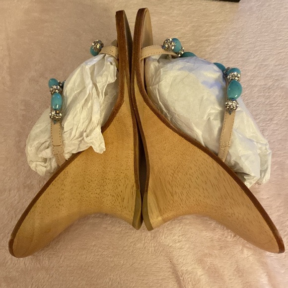 Beautiful Jeweled Wedge - Picture 4 of 13